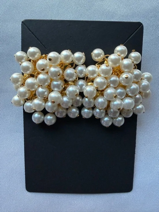 Lele Sadoughi Petite Cluster Pearl Earrings w/ 14 Karat Yellow Gold Plated Brass - Picture 5 of 5